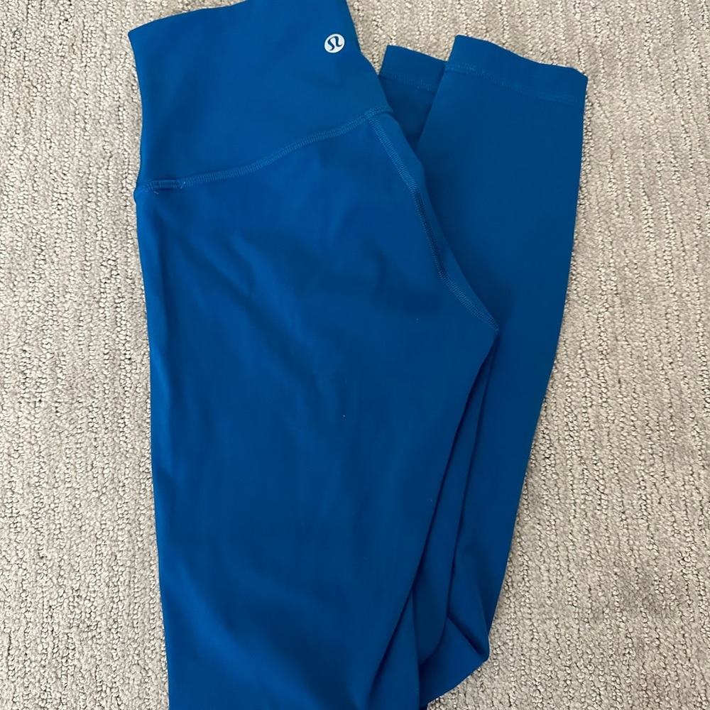 Lululemon Wunder Under size 2, 28”